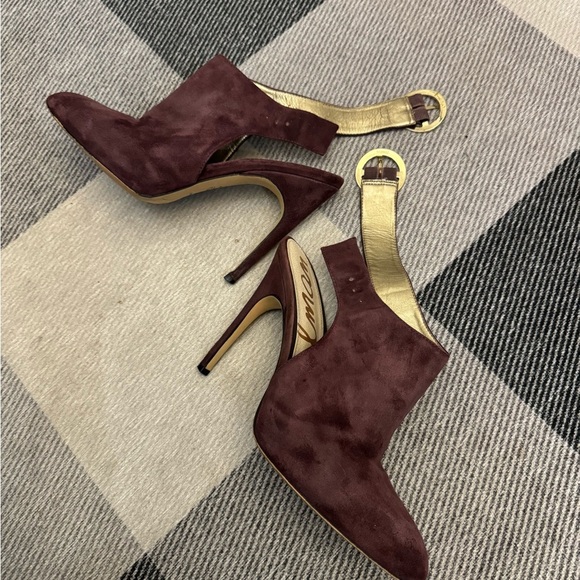 💚 Sam Edelman Burgundy Suede Heels - 8.5 - see flaw price reflects - Picture 9 of 12